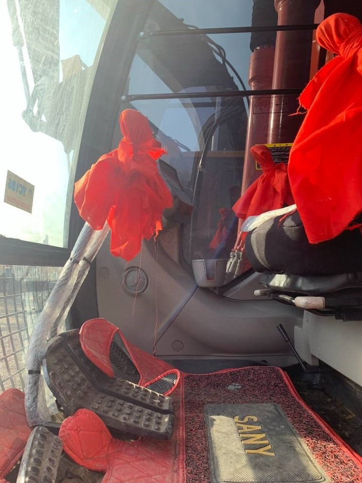 Hitachi Zaxis 200 LC - Bager gusjeničar: slika Hitachi Zaxis 200 LC - Bager gusjeničar Hitachi Zaxis 200 LC - Bager gusjeničar: slika Hitachi Zaxis 200 LC - Bager gusjeničar