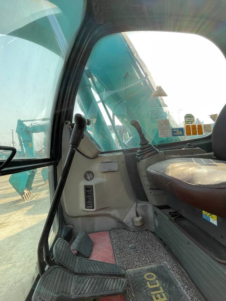 Kobelco SK 135 - Bager gusjeničar: slika Kobelco SK 135 - Bager gusjeničar Kobelco SK 135 - Bager gusjeničar: slika Kobelco SK 135 - Bager gusjeničar