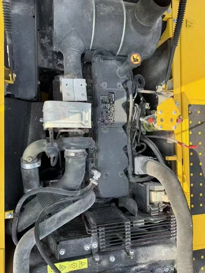 Komatsu PC 220-8 - Bager gusjeničar: slika Komatsu PC 220-8 - Bager gusjeničar Komatsu PC 220-8 - Bager gusjeničar: slika Komatsu PC 220-8 - Bager gusjeničar