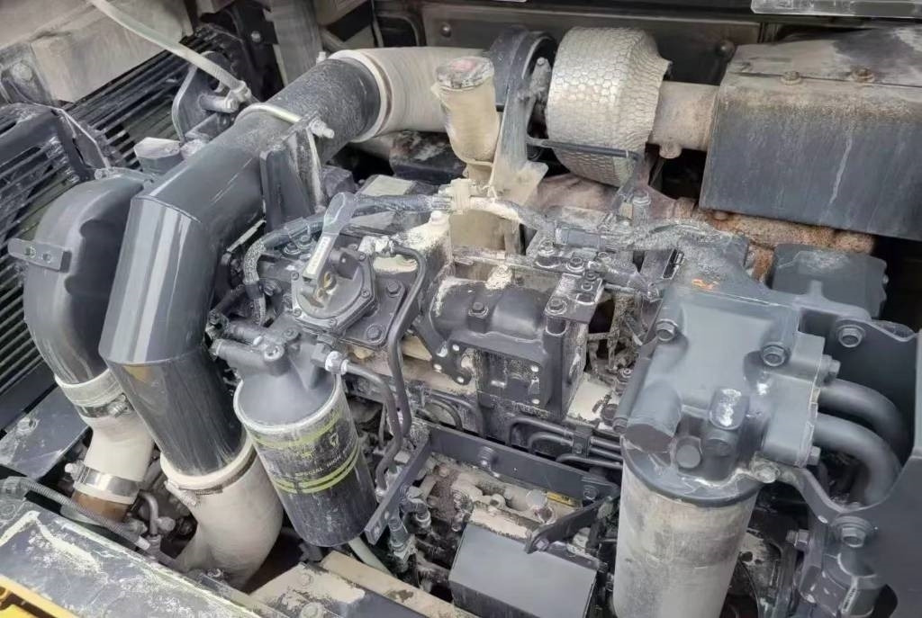 Komatsu PC 460-8 - Bager gusjeničar: slika Komatsu PC 460-8 - Bager gusjeničar Komatsu PC 460-8 - Bager gusjeničar: slika Komatsu PC 460-8 - Bager gusjeničar