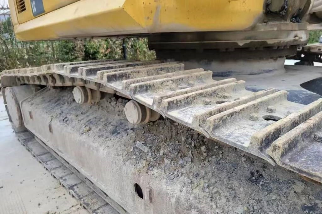 Komatsu PC 460-8 - Bager gusjeničar: slika Komatsu PC 460-8 - Bager gusjeničar Komatsu PC 460-8 - Bager gusjeničar: slika Komatsu PC 460-8 - Bager gusjeničar