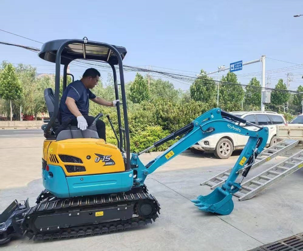 Kubota U 15 - Mini bager: slika Kubota U 15 - Mini bager Kubota U 15 - Mini bager: slika Kubota U 15 - Mini bager