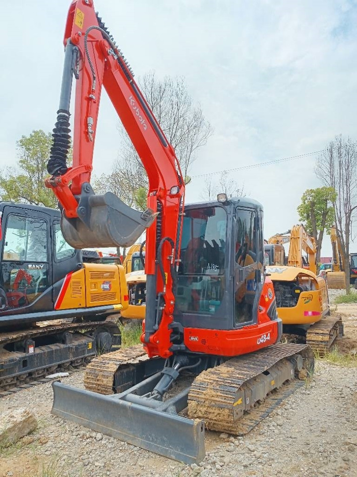 Kubota U 48-4 - Mini bager: slika Kubota U 48-4 - Mini bager Kubota U 48-4 - Mini bager: slika Kubota U 48-4 - Mini bager