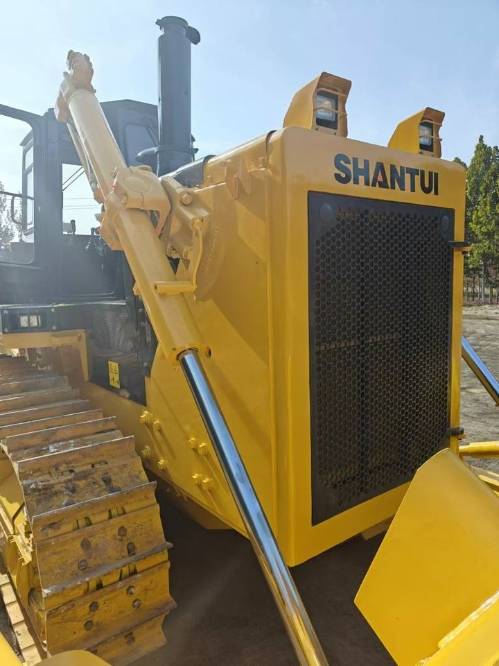 Shantui SD 32 - Buldožer: slika Shantui SD 32 - Buldožer Shantui SD 32 - Buldožer: slika Shantui SD 32 - Buldožer