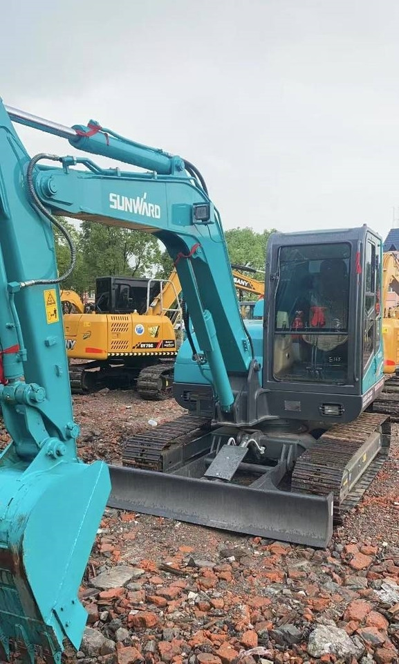 Sunward 70 - Mini bager: slika Sunward 70 - Mini bager Sunward 70 - Mini bager: slika Sunward 70 - Mini bager
