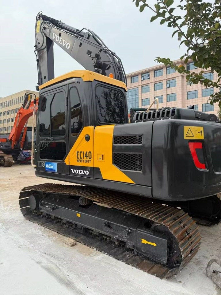 Volvo EC 140 - Bager gusjeničar: slika Volvo EC 140 - Bager gusjeničar Volvo EC 140 - Bager gusjeničar: slika Volvo EC 140 - Bager gusjeničar