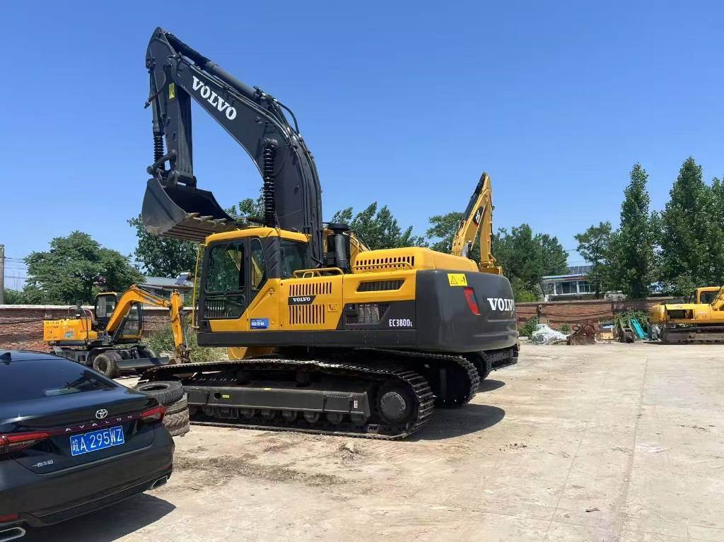 Volvo EC 380 - Bager gusjeničar: slika Volvo EC 380 - Bager gusjeničar Volvo EC 380 - Bager gusjeničar: slika Volvo EC 380 - Bager gusjeničar