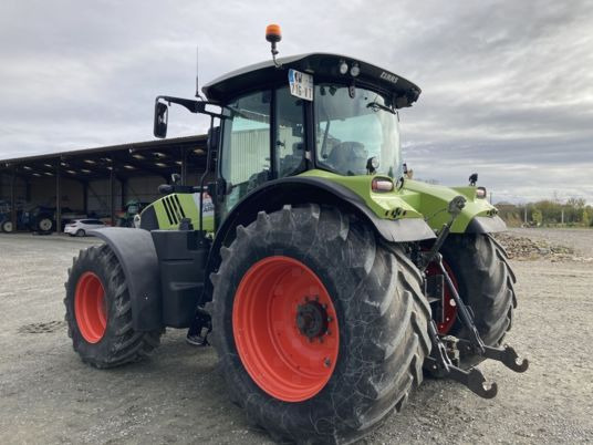 Claas ARION 640 CEBIS - Traktor: slika Claas ARION 640 CEBIS - Traktor Claas ARION 640 CEBIS - Traktor: slika Claas ARION 640 CEBIS - Traktor
