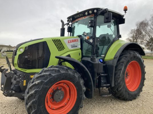 Claas AXION 820 CEBIS - Traktor: slika Claas AXION 820 CEBIS - Traktor Claas AXION 820 CEBIS - Traktor: slika Claas AXION 820 CEBIS - Traktor