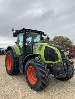 Claas AXION 820 CEBIS - Traktor: slika Claas AXION 820 CEBIS - Traktor Claas AXION 820 CEBIS - Traktor: slika Claas AXION 820 CEBIS - Traktor