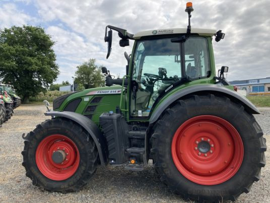 Fendt 514 POWER PLUS S4 - Traktor: slika Fendt 514 POWER PLUS S4 - Traktor Fendt 514 POWER PLUS S4 - Traktor: slika Fendt 514 POWER PLUS S4 - Traktor