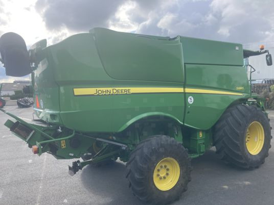 John Deere S680 - Kombajn za žetvu: slika John Deere S680 - Kombajn za žetvu John Deere S680 - Kombajn za žetvu: slika John Deere S680 - Kombajn za žetvu