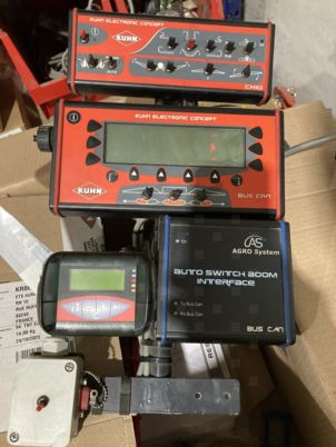 Kuhn METRIS 4100 - Vučena prskalica: slika Kuhn METRIS 4100 - Vučena prskalica Kuhn METRIS 4100 - Vučena prskalica: slika Kuhn METRIS 4100 - Vučena prskalica