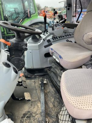 New Holland T7.165 S - Traktor: slika New Holland T7.165 S - Traktor New Holland T7.165 S - Traktor: slika New Holland T7.165 S - Traktor