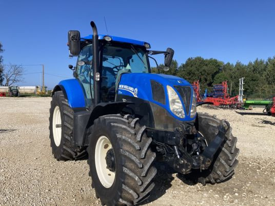 New Holland T7.210 - Traktor: slika New Holland T7.210 - Traktor New Holland T7.210 - Traktor: slika New Holland T7.210 - Traktor
