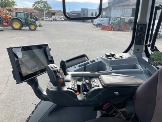 Valtra T214 DIRECT - Traktor: slika Valtra T214 DIRECT - Traktor Valtra T214 DIRECT - Traktor: slika Valtra T214 DIRECT - Traktor