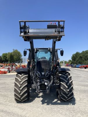 Valtra T215 DIRECT - Traktor: slika Valtra T215 DIRECT - Traktor Valtra T215 DIRECT - Traktor: slika Valtra T215 DIRECT - Traktor