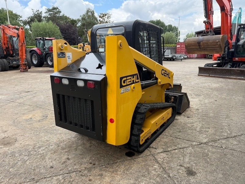 Gehl RT 105 - Utovarivač gusjeničar: slika Gehl RT 105 - Utovarivač gusjeničar Gehl RT 105 - Utovarivač gusjeničar: slika Gehl RT 105 - Utovarivač gusjeničar