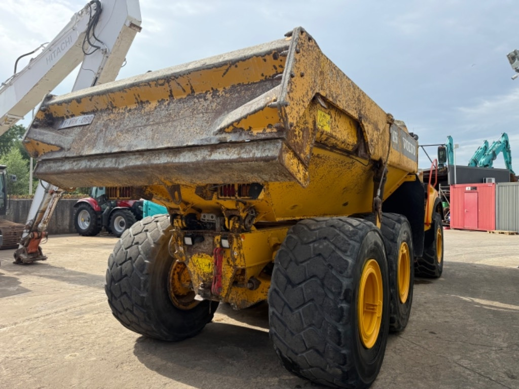 Volvo A 25 G - Zglobni istovarivač: slika Volvo A 25 G - Zglobni istovarivač Volvo A 25 G - Zglobni istovarivač: slika Volvo A 25 G - Zglobni istovarivač