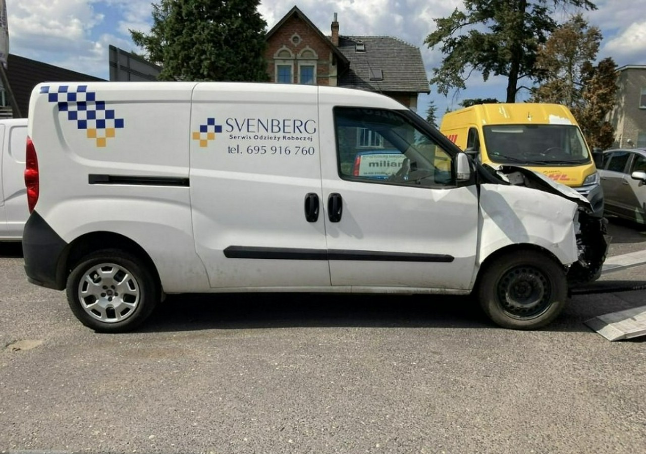 Fiat Doblo Fiat Doblo MAXI 1,6 jtd ECO Flex 105KM Klima 2021 Salon PL - Furgon: slika Fiat Doblo Fiat Doblo MAXI 1,6 jtd ECO Flex 105KM Klima 2021 Salon PL - Furgon Fiat Doblo Fiat Doblo MAXI 1,6 jtd ECO Flex 105KM Klima 2021 Salon PL - Furgon: slika Fiat Doblo Fiat Doblo MAXI 1,6 jtd ECO Flex 105KM Klima 2021 Salon PL - Furgon