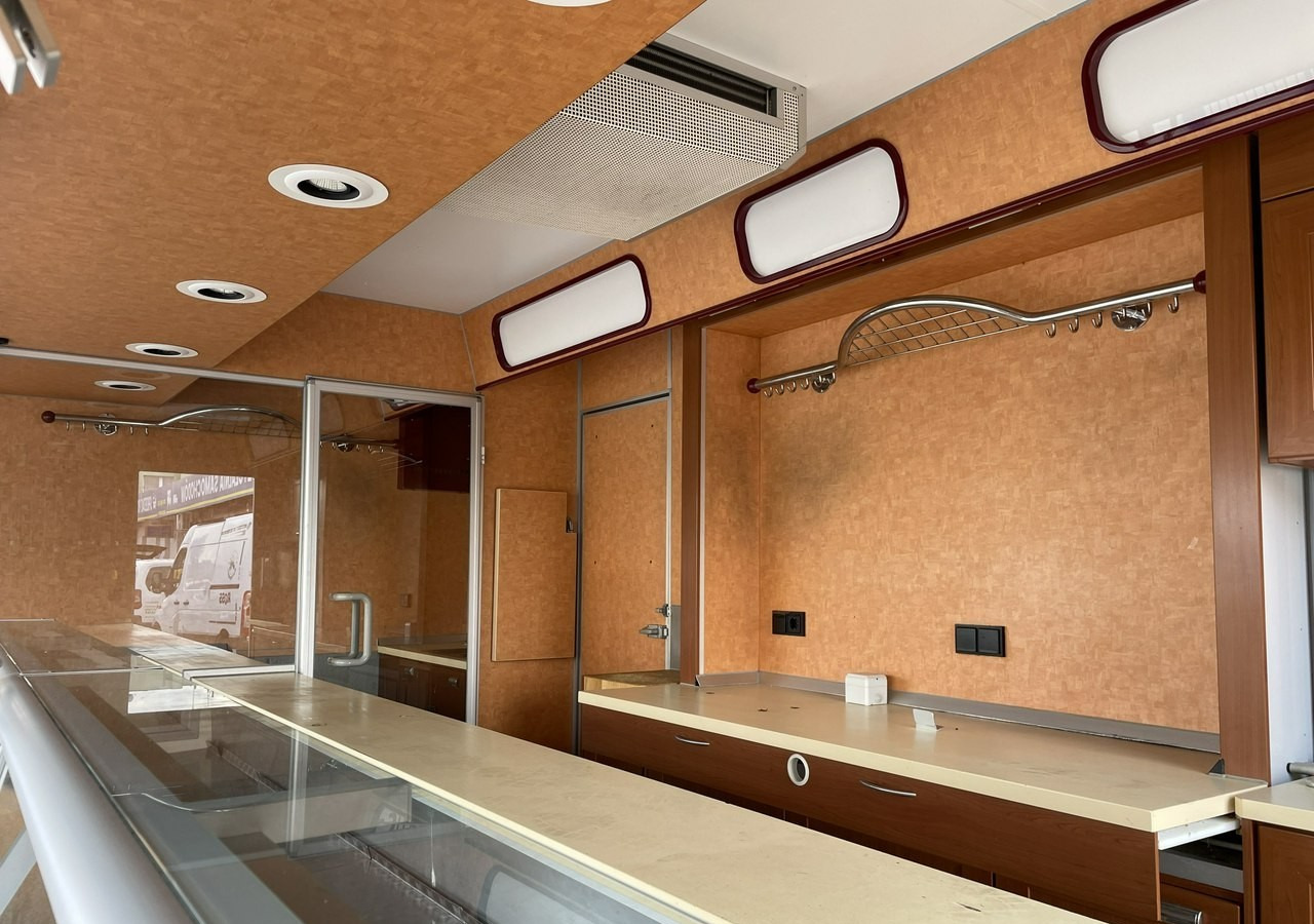 Kamion za prodaju brze hrane Fiat Ducato Autosklep wędlin Gastronomiczny Food Truck Foodtruck 55122km Borco20: slika Kamion za prodaju brze hrane Fiat Ducato Autosklep wędlin Gastronomiczny Food Truck Foodtruck 55122km Borco20