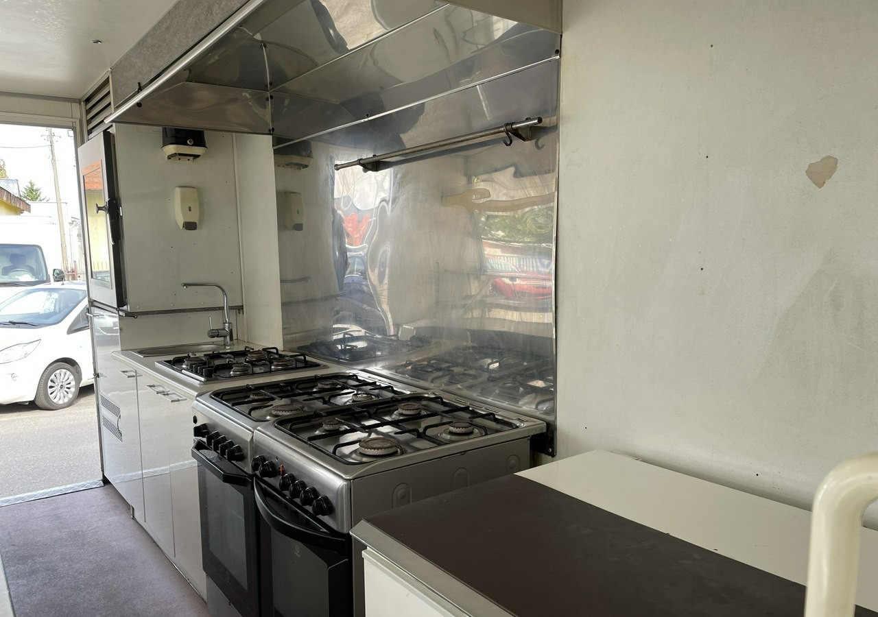 Zakup  Fiat Ducato Ducato Autosklep Gastronomiczny Food Truck Foodtruck sklep bar Fiat Ducato Ducato Autosklep Gastronomiczny Food Truck Foodtruck sklep bar: slika Zakup  Fiat Ducato Ducato Autosklep Gastronomiczny Food Truck Foodtruck sklep bar Fiat Ducato Ducato Autosklep Gastronomiczny Food Truck Foodtruck sklep bar