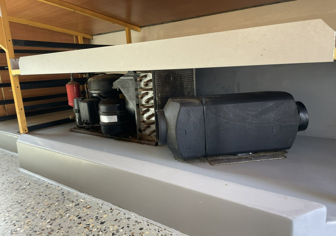 Kamion za prodaju brze hrane Fiat Ducato Ducato Autosklep pieczy Gastronomiczny Food Truck Foodtruck sklep 20: slika Kamion za prodaju brze hrane Fiat Ducato Ducato Autosklep pieczy Gastronomiczny Food Truck Foodtruck sklep 20