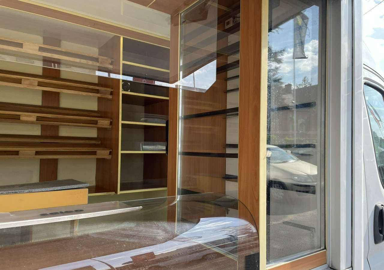 Kamion za prodaju brze hrane Fiat Ducato Ducato Autosklep pieczy Gastronomiczny Food Truck Foodtruck sklep 20: slika Kamion za prodaju brze hrane Fiat Ducato Ducato Autosklep pieczy Gastronomiczny Food Truck Foodtruck sklep 20