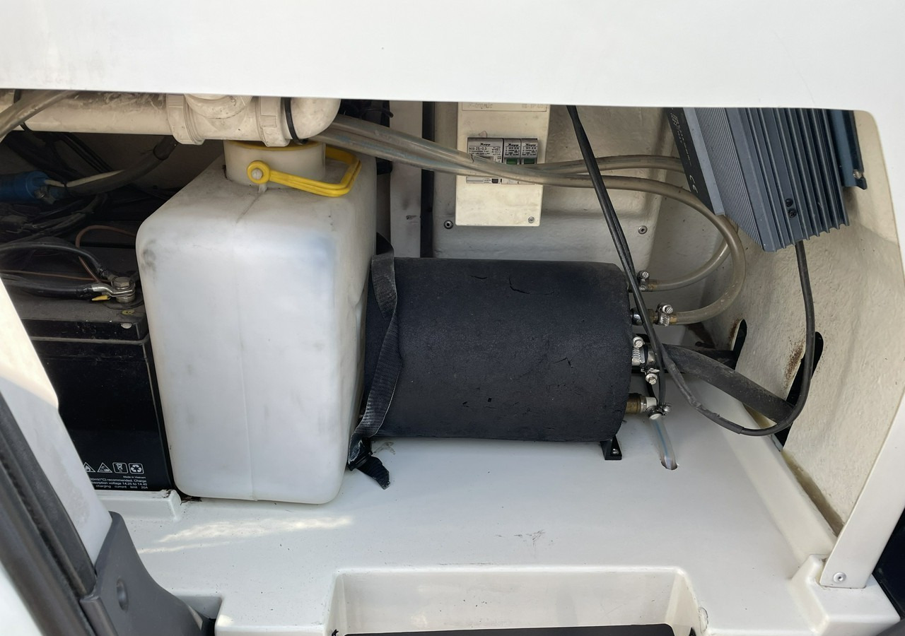 Kamion za prodaju brze hrane Fiat Ducato Ducato Autosklep pieczy Gastronomiczny Food Truck Foodtruck sklep 20: slika Kamion za prodaju brze hrane Fiat Ducato Ducato Autosklep pieczy Gastronomiczny Food Truck Foodtruck sklep 20