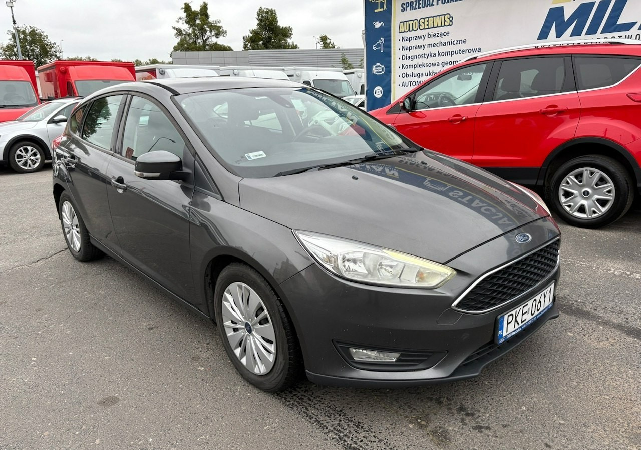 Ford Focus III Focus 1.0 EcoBoost Klima Salon PL 2015 - Hatchback: slika Ford Focus III Focus 1.0 EcoBoost Klima Salon PL 2015 - Hatchback Ford Focus III Focus 1.0 EcoBoost Klima Salon PL 2015 - Hatchback: slika Ford Focus III Focus 1.0 EcoBoost Klima Salon PL 2015 - Hatchback
