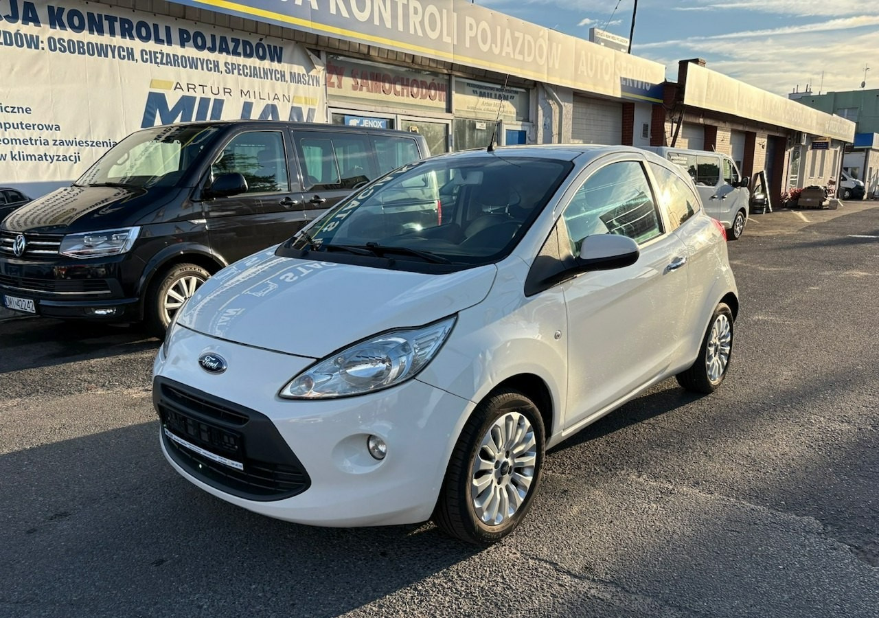 Ford KA II Ford KA 1.2 Champions Edition Klima Panorama 2012 - Hatchback: slika Ford KA II Ford KA 1.2 Champions Edition Klima Panorama 2012 - Hatchback Ford KA II Ford KA 1.2 Champions Edition Klima Panorama 2012 - Hatchback: slika Ford KA II Ford KA 1.2 Champions Edition Klima Panorama 2012 - Hatchback