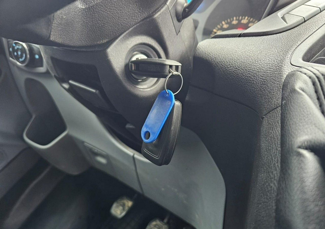Zakup  Ford Transit Transit Custom Ford Transit Custom 2.2-125KM Klima 2015 Ford Transit Transit Custom Ford Transit Custom 2.2-125KM Klima 2015: slika Zakup  Ford Transit Transit Custom Ford Transit Custom 2.2-125KM Klima 2015 Ford Transit Transit Custom Ford Transit Custom 2.2-125KM Klima 2015