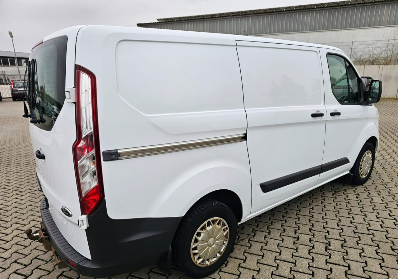 Ford Transit Transit Custom Ford Transit Custom 2.2-125KM Klima 2015 - Furgon: slika Ford Transit Transit Custom Ford Transit Custom 2.2-125KM Klima 2015 - Furgon Ford Transit Transit Custom Ford Transit Custom 2.2-125KM Klima 2015 - Furgon: slika Ford Transit Transit Custom Ford Transit Custom 2.2-125KM Klima 2015 - Furgon
