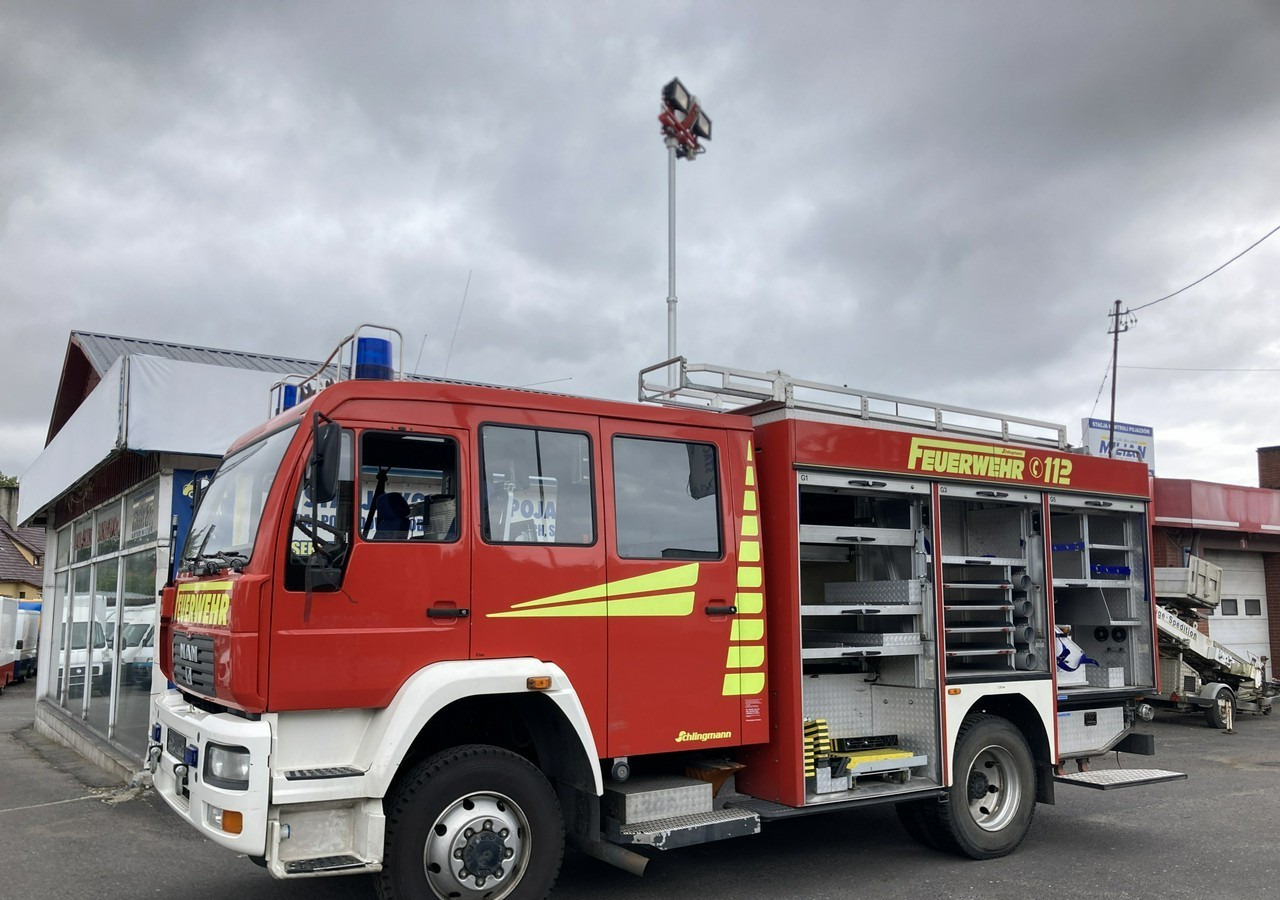 MAN Inny MAN MAN 15,250 Straż pożarna gaśnicza 9-osobowa 4X4 Wóz strażacki 2003 - Vatrogasno vozilo: slika MAN Inny MAN MAN 15,250 Straż pożarna gaśnicza 9-osobowa 4X4 Wóz strażacki 2003 - Vatrogasno vozilo MAN Inny MAN MAN 15,250 Straż pożarna gaśnicza 9-osobowa 4X4 Wóz strażacki 2003 - Vatrogasno vozilo: slika MAN Inny MAN MAN 15,250 Straż pożarna gaśnicza 9-osobowa 4X4 Wóz strażacki 2003 - Vatrogasno vozilo