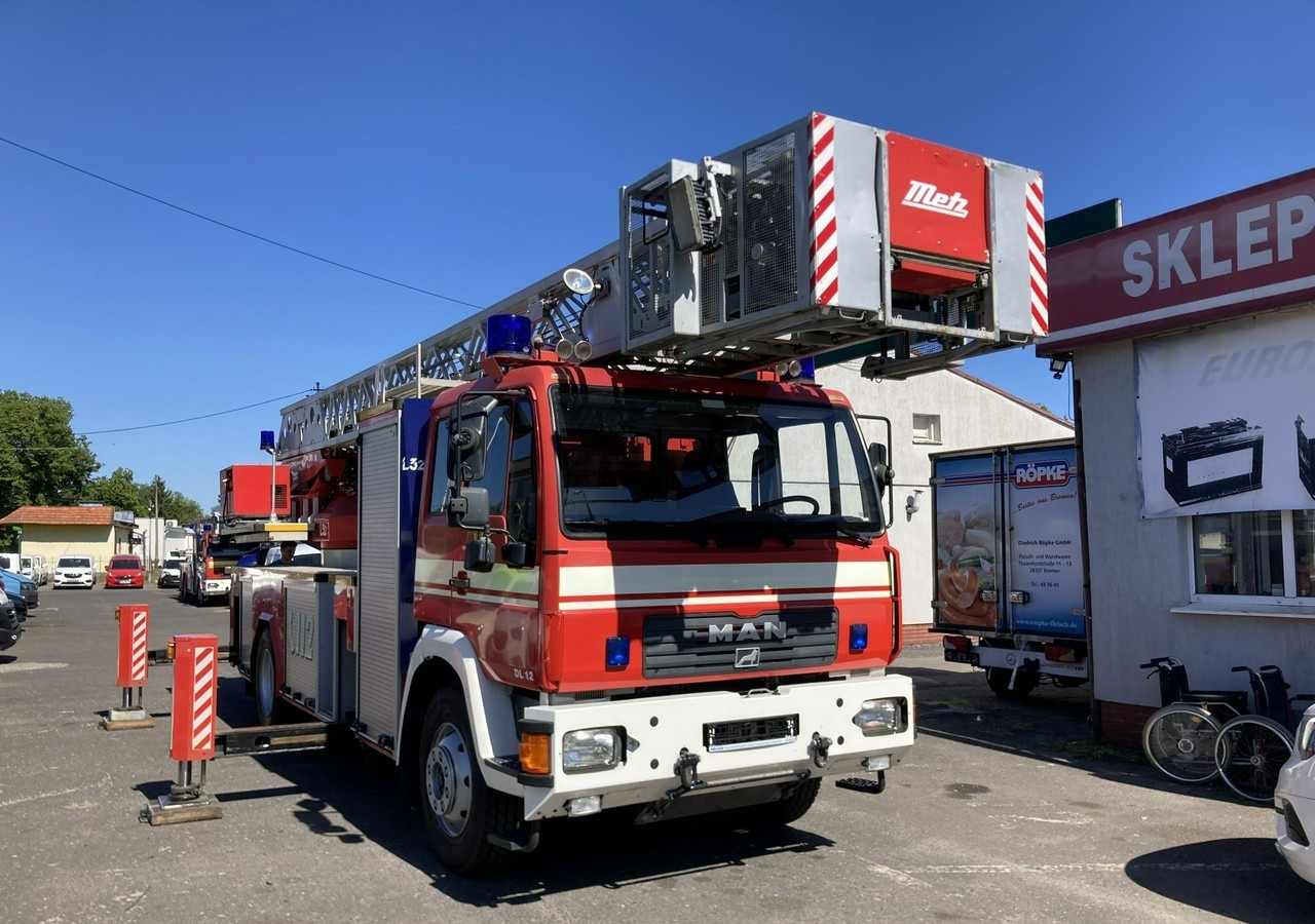MAN Inny MAN Man 15,280 Straż pożarna drabina Strażacka zwyżka podnośnik 32m Metz - Vatrogasno vozilo: slika MAN Inny MAN Man 15,280 Straż pożarna drabina Strażacka zwyżka podnośnik 32m Metz - Vatrogasno vozilo MAN Inny MAN Man 15,280 Straż pożarna drabina Strażacka zwyżka podnośnik 32m Metz - Vatrogasno vozilo: slika MAN Inny MAN Man 15,280 Straż pożarna drabina Strażacka zwyżka podnośnik 32m Metz - Vatrogasno vozilo