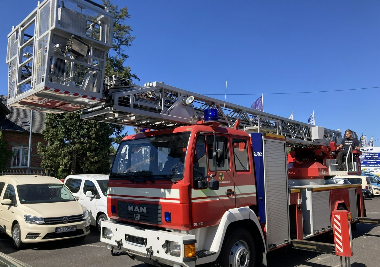 MAN Inny MAN Man 15,280 Straż pożarna drabina Strażacka zwyżka podnośnik 32m Metz - Vatrogasno vozilo: slika MAN Inny MAN Man 15,280 Straż pożarna drabina Strażacka zwyżka podnośnik 32m Metz - Vatrogasno vozilo MAN Inny MAN Man 15,280 Straż pożarna drabina Strażacka zwyżka podnośnik 32m Metz - Vatrogasno vozilo: slika MAN Inny MAN Man 15,280 Straż pożarna drabina Strażacka zwyżka podnośnik 32m Metz - Vatrogasno vozilo