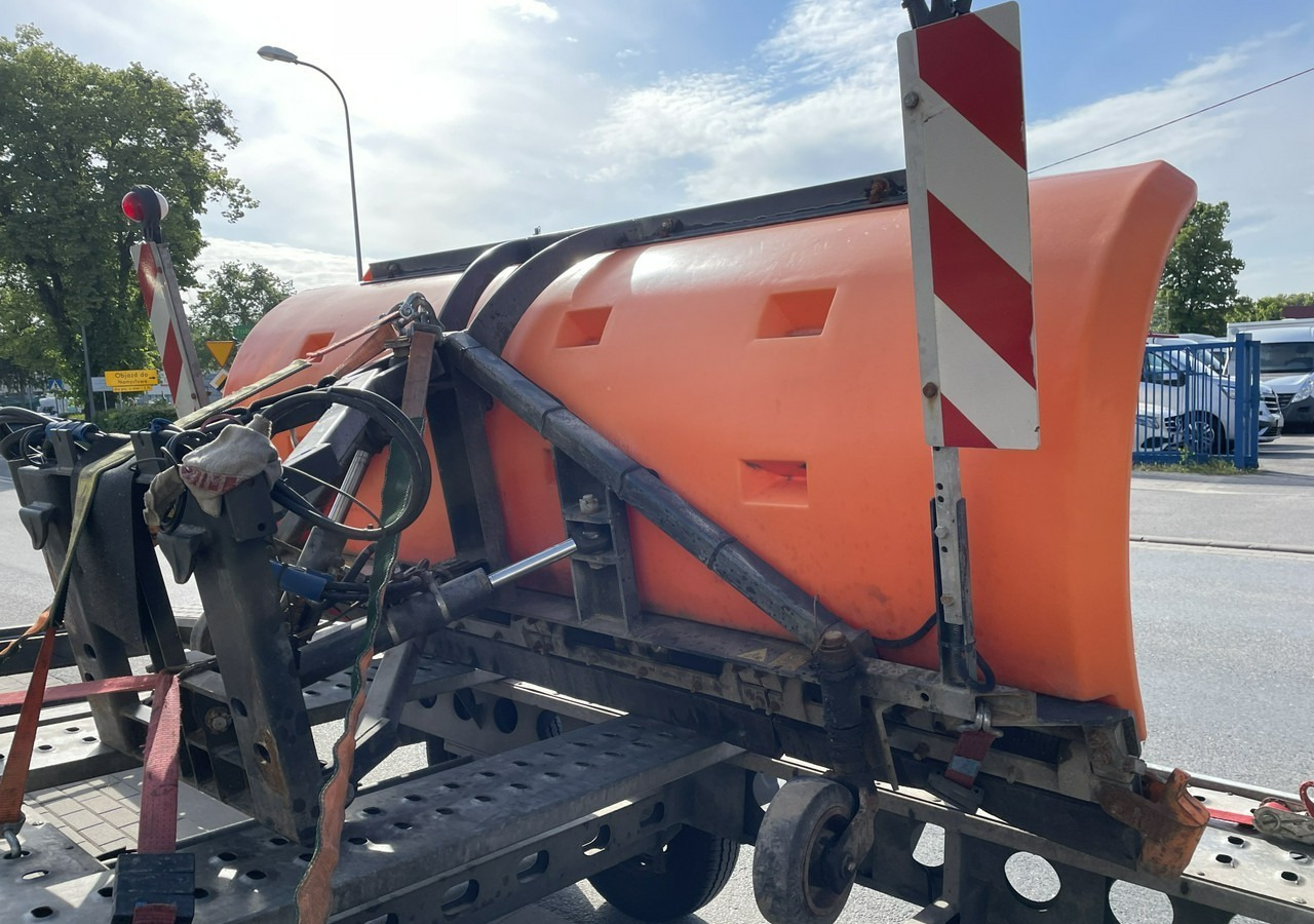 Mercedes-Benz Inny Mercedes-Benz Mercedes Vario 815 Wywrotka 4X4 posypywarka pług 2004 - Vozilo za čišćenje snijega: slika Mercedes-Benz Inny Mercedes-Benz Mercedes Vario 815 Wywrotka 4X4 posypywarka pług 2004 - Vozilo za čišćenje snijega Mercedes-Benz Inny Mercedes-Benz Mercedes Vario 815 Wywrotka 4X4 posypywarka pług 2004 - Vozilo za čišćenje snijega: slika Mercedes-Benz Inny Mercedes-Benz Mercedes Vario 815 Wywrotka 4X4 posypywarka pług 2004 - Vozilo za čišćenje snijega