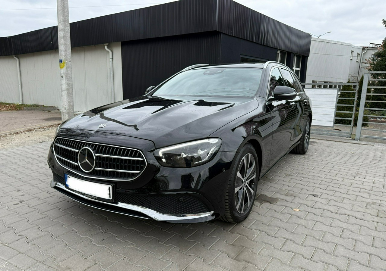 Mercedes-Benz Klasa E E300de EQ-Power Hybrid 50km na prądzie 2.0d 306KM Avantgarde Panoram - Automobil: slika Mercedes-Benz Klasa E E300de EQ-Power Hybrid 50km na prądzie 2.0d 306KM Avantgarde Panoram - Automobil Mercedes-Benz Klasa E E300de EQ-Power Hybrid 50km na prądzie 2.0d 306KM Avantgarde Panoram - Automobil: slika Mercedes-Benz Klasa E E300de EQ-Power Hybrid 50km na prądzie 2.0d 306KM Avantgarde Panoram - Automobil