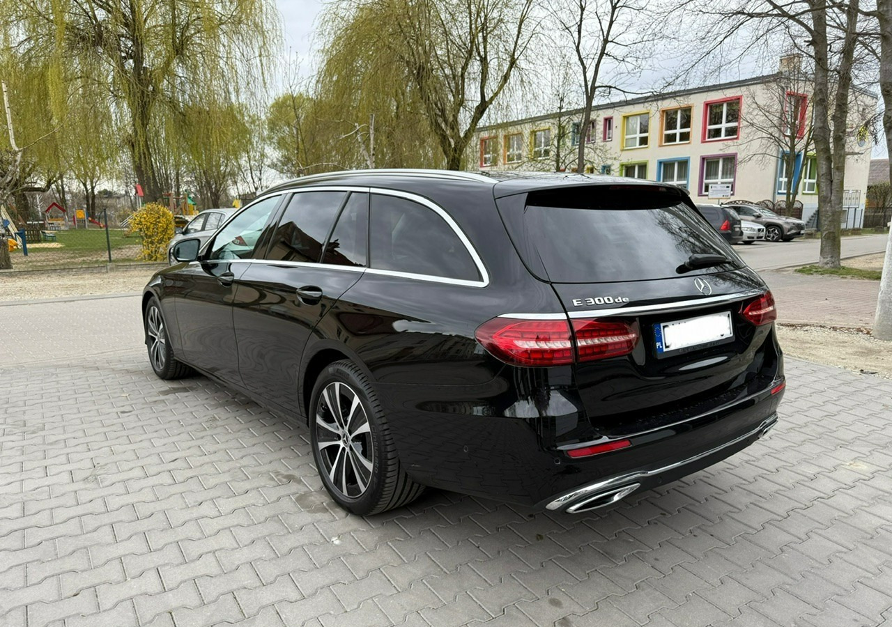 Mercedes-Benz Klasa E E300de EQ-Power Hybrid 50km na prądzie 2.0d 306KM Avantgarde Panoram - Automobil: slika Mercedes-Benz Klasa E E300de EQ-Power Hybrid 50km na prądzie 2.0d 306KM Avantgarde Panoram - Automobil Mercedes-Benz Klasa E E300de EQ-Power Hybrid 50km na prądzie 2.0d 306KM Avantgarde Panoram - Automobil: slika Mercedes-Benz Klasa E E300de EQ-Power Hybrid 50km na prądzie 2.0d 306KM Avantgarde Panoram - Automobil