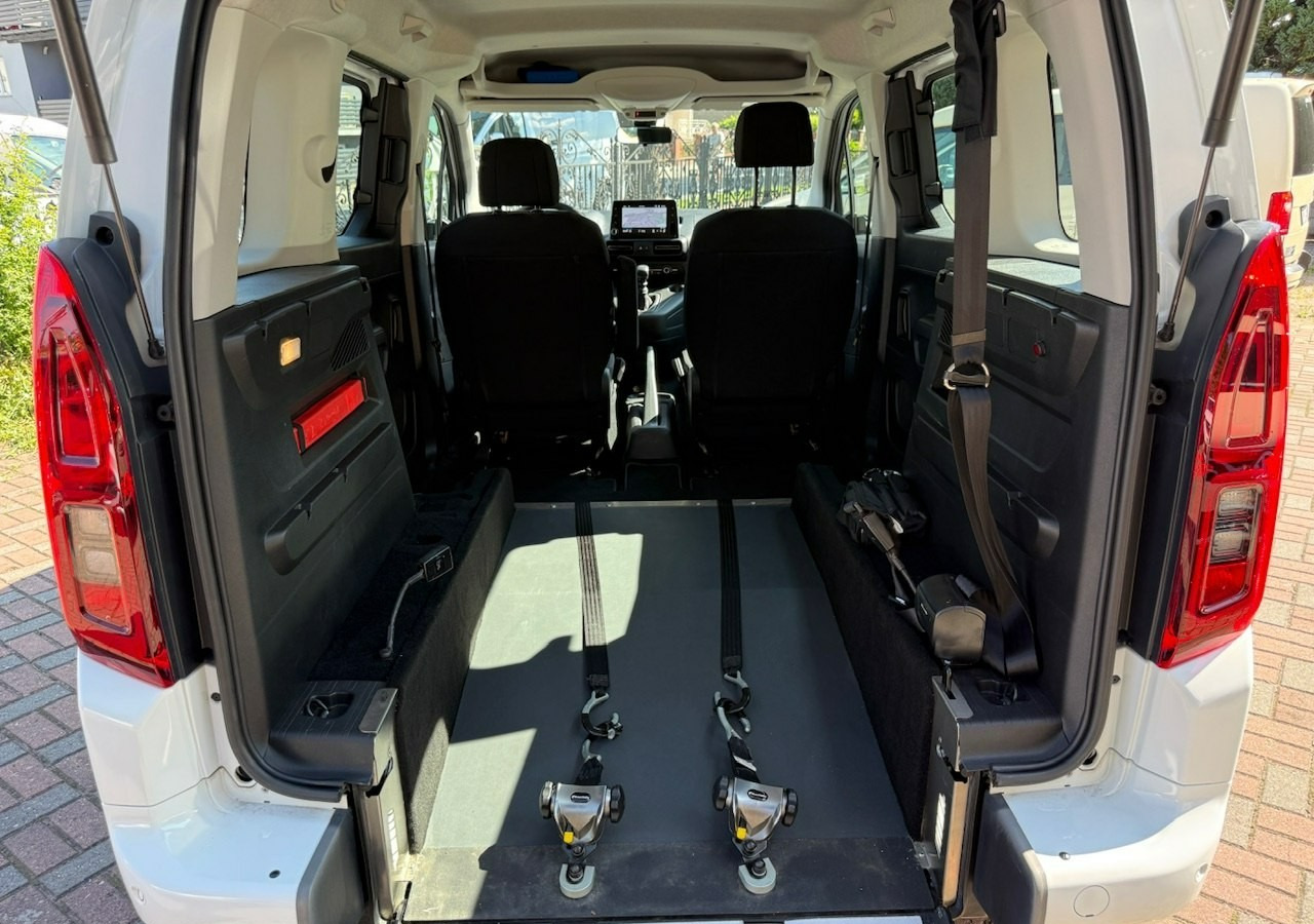 Opel Combo IV Opel Combo Life Niepełnosprawnych inwalida Rampa 32105 km Model 2022 - Automobil: slika Opel Combo IV Opel Combo Life Niepełnosprawnych inwalida Rampa 32105 km Model 2022 - Automobil Opel Combo IV Opel Combo Life Niepełnosprawnych inwalida Rampa 32105 km Model 2022 - Automobil: slika Opel Combo IV Opel Combo Life Niepełnosprawnych inwalida Rampa 32105 km Model 2022 - Automobil