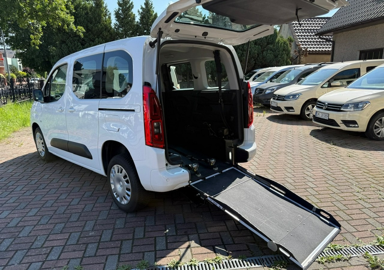 Opel Combo IV Opel Combo Life Niepełnosprawnych inwalida Rampa 32105 km Model 2022 - Automobil: slika Opel Combo IV Opel Combo Life Niepełnosprawnych inwalida Rampa 32105 km Model 2022 - Automobil Opel Combo IV Opel Combo Life Niepełnosprawnych inwalida Rampa 32105 km Model 2022 - Automobil: slika Opel Combo IV Opel Combo Life Niepełnosprawnych inwalida Rampa 32105 km Model 2022 - Automobil