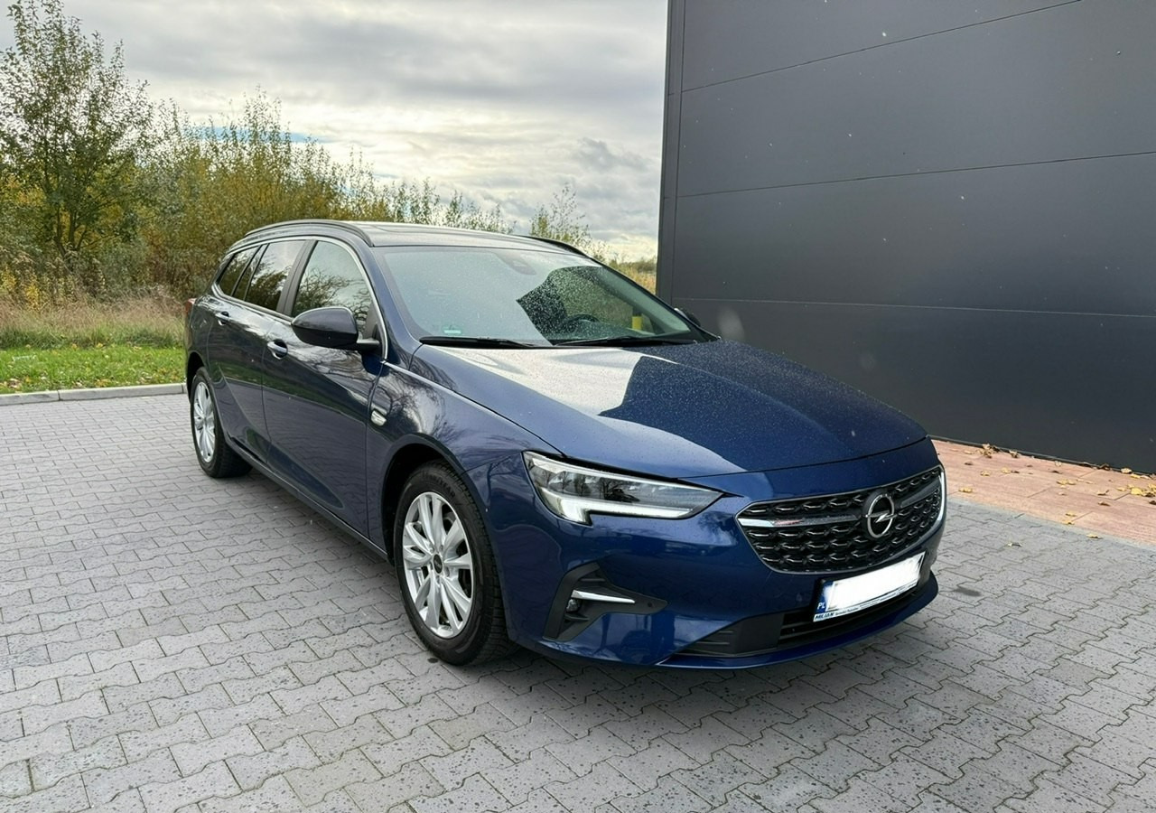 Opel Insignia II Country Tourer Sports Tourer 1.5CDTi 122KM Automat Navi Panorama Klima Model 2022 - Karavan: slika Opel Insignia II Country Tourer Sports Tourer 1.5CDTi 122KM Automat Navi Panorama Klima Model 2022 - Karavan Opel Insignia II Country Tourer Sports Tourer 1.5CDTi 122KM Automat Navi Panorama Klima Model 2022 - Karavan: slika Opel Insignia II Country Tourer Sports Tourer 1.5CDTi 122KM Automat Navi Panorama Klima Model 2022 - Karavan