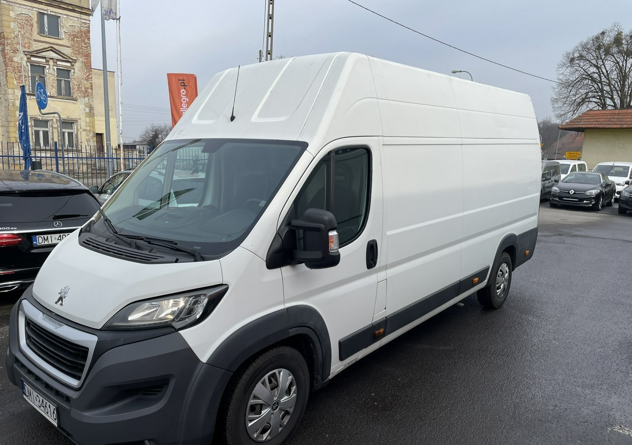 Peugeot Boxer Boxer 163KM MEGA MAX 2x podwyższany Klima Salon PL 2017 - Furgon: slika Peugeot Boxer Boxer 163KM MEGA MAX 2x podwyższany Klima Salon PL 2017 - Furgon Peugeot Boxer Boxer 163KM MEGA MAX 2x podwyższany Klima Salon PL 2017 - Furgon: slika Peugeot Boxer Boxer 163KM MEGA MAX 2x podwyższany Klima Salon PL 2017 - Furgon