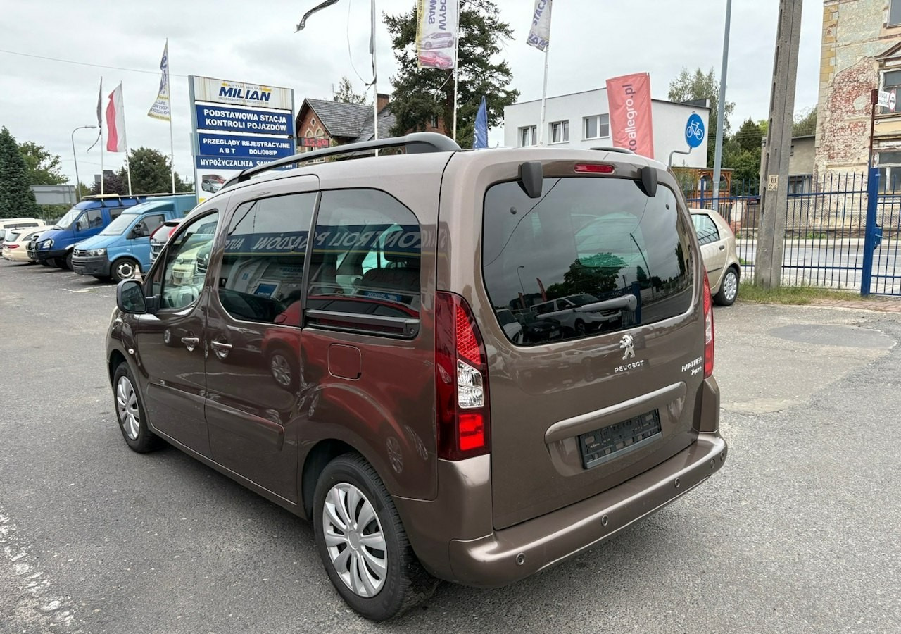 Peugeot Partner II Peugeot Partner Tepee 100 Family Model 2013 - Karavan: slika Peugeot Partner II Peugeot Partner Tepee 100 Family Model 2013 - Karavan Peugeot Partner II Peugeot Partner Tepee 100 Family Model 2013 - Karavan: slika Peugeot Partner II Peugeot Partner Tepee 100 Family Model 2013 - Karavan