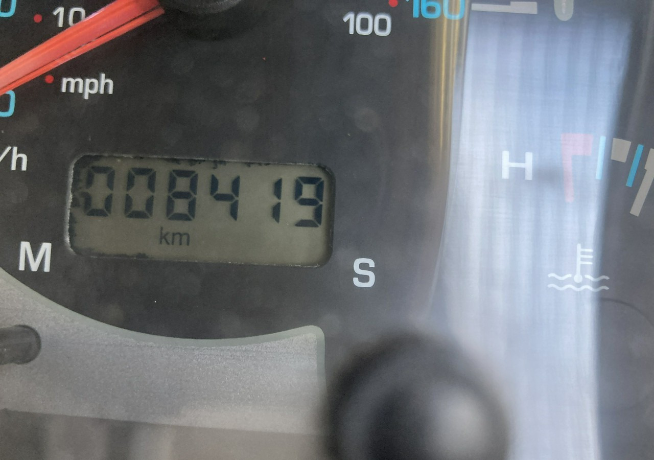 Vozilo za čišćenje snijega Piaggio Piaggio Porter 4X4 Skrzynia odśnieżarka Pług 2011: slika Vozilo za čišćenje snijega Piaggio Piaggio Porter 4X4 Skrzynia odśnieżarka Pług 2011