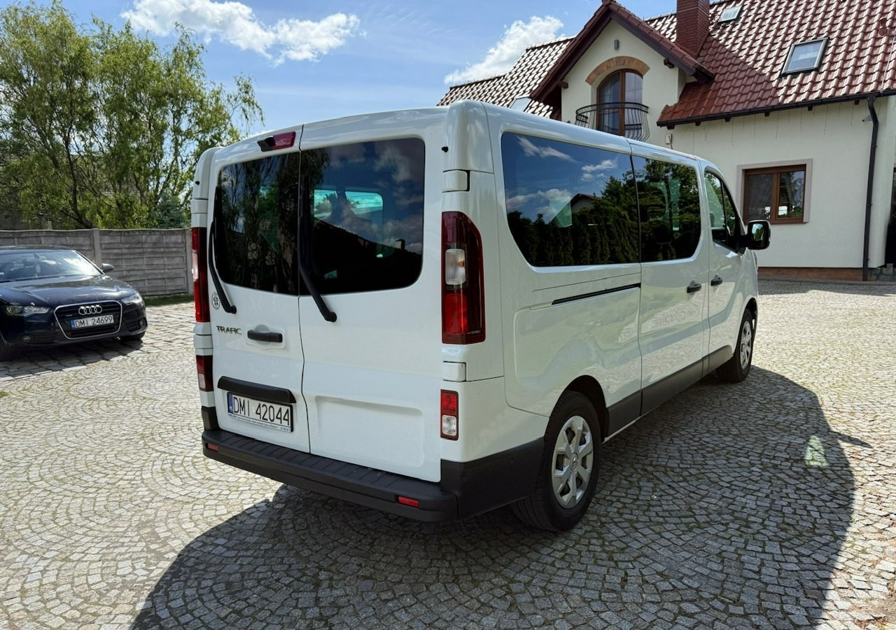 Renault Trafic III 2.0dci 110KM L2H1 LONG 9-osobowy 2xKlima Navi Kamera 2022 - Automobil: slika Renault Trafic III 2.0dci 110KM L2H1 LONG 9-osobowy 2xKlima Navi Kamera 2022 - Automobil Renault Trafic III 2.0dci 110KM L2H1 LONG 9-osobowy 2xKlima Navi Kamera 2022 - Automobil: slika Renault Trafic III 2.0dci 110KM L2H1 LONG 9-osobowy 2xKlima Navi Kamera 2022 - Automobil