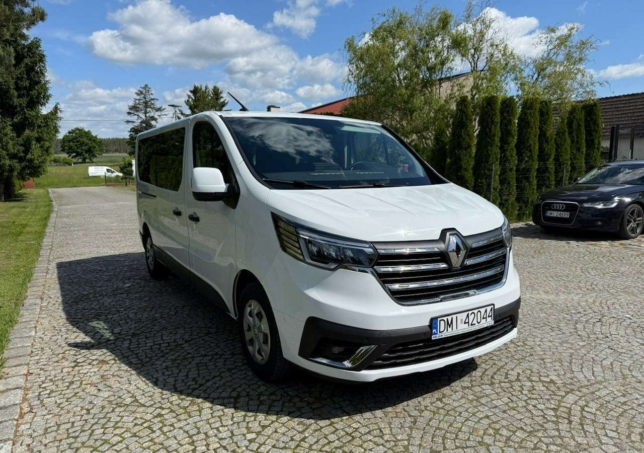 Renault Trafic III 2.0dci 110KM L2H1 LONG 9-osobowy 2xKlima Navi Kamera 2022 - Automobil: slika Renault Trafic III 2.0dci 110KM L2H1 LONG 9-osobowy 2xKlima Navi Kamera 2022 - Automobil Renault Trafic III 2.0dci 110KM L2H1 LONG 9-osobowy 2xKlima Navi Kamera 2022 - Automobil: slika Renault Trafic III 2.0dci 110KM L2H1 LONG 9-osobowy 2xKlima Navi Kamera 2022 - Automobil