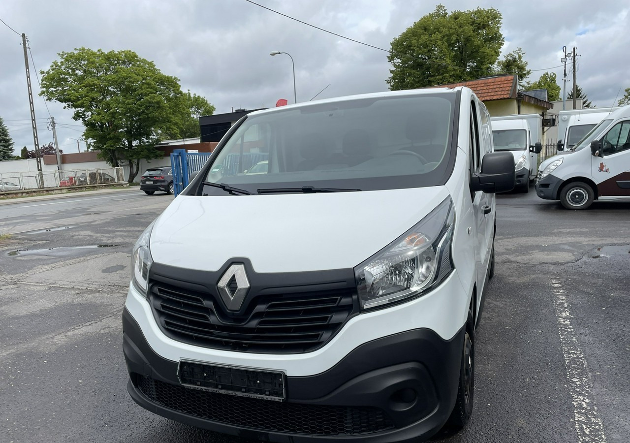 Renault Trafic Renault Trafic 1.6-120KM Klima 2018 - Furgon: slika Renault Trafic Renault Trafic 1.6-120KM Klima 2018 - Furgon Renault Trafic Renault Trafic 1.6-120KM Klima 2018 - Furgon: slika Renault Trafic Renault Trafic 1.6-120KM Klima 2018 - Furgon