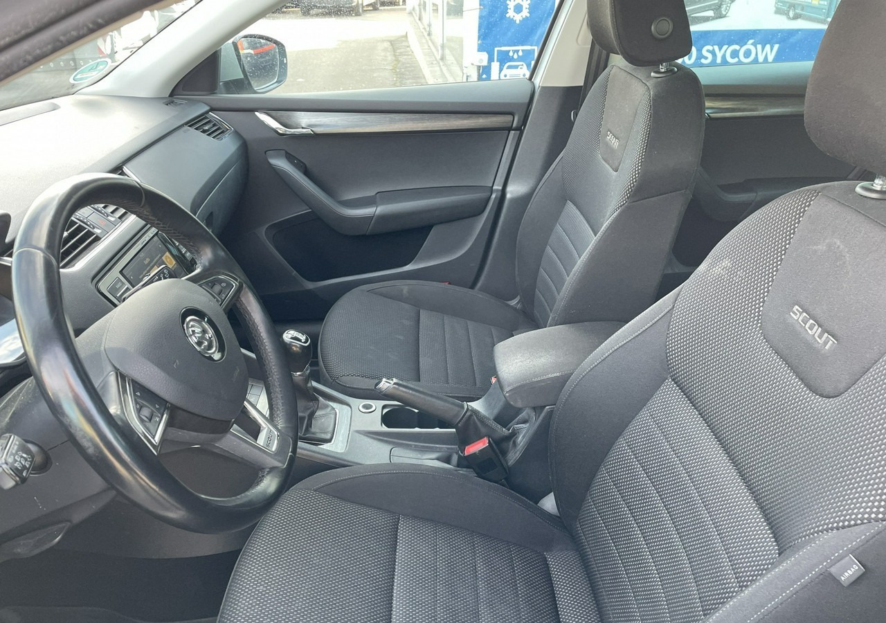 Skoda Octavia III Skoda Octavia 4X4 Scout 2.0 TDI -150KM Model 2017 Bezwypadkowa FV 23 - Automobil: slika Skoda Octavia III Skoda Octavia 4X4 Scout 2.0 TDI -150KM Model 2017 Bezwypadkowa FV 23 - Automobil Skoda Octavia III Skoda Octavia 4X4 Scout 2.0 TDI -150KM Model 2017 Bezwypadkowa FV 23 - Automobil: slika Skoda Octavia III Skoda Octavia 4X4 Scout 2.0 TDI -150KM Model 2017 Bezwypadkowa FV 23 - Automobil