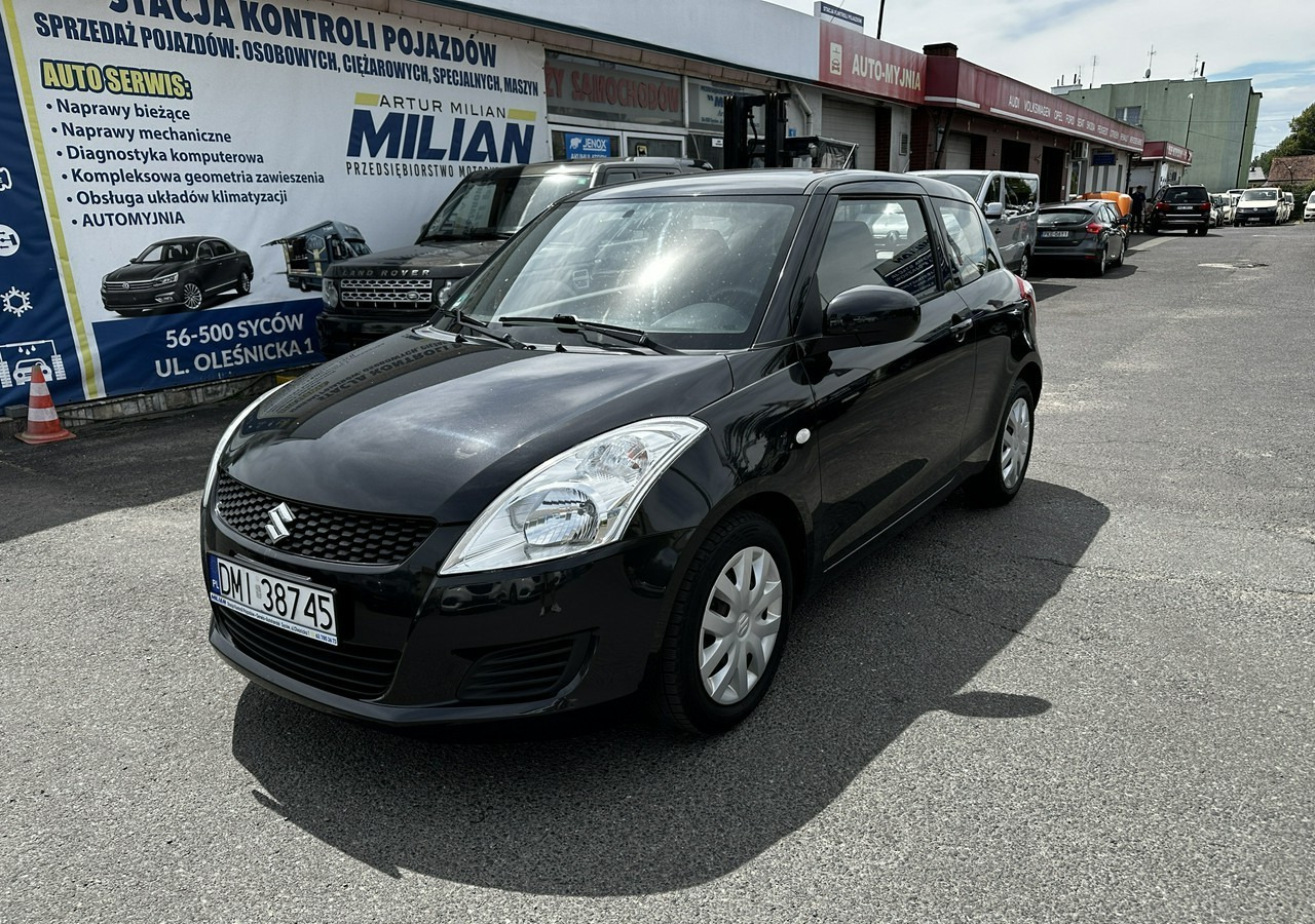 Suzuki Swift V Suzuki Swift 1.2-94KM Klima Model 2012 - Automobil: slika Suzuki Swift V Suzuki Swift 1.2-94KM Klima Model 2012 - Automobil Suzuki Swift V Suzuki Swift 1.2-94KM Klima Model 2012 - Automobil: slika Suzuki Swift V Suzuki Swift 1.2-94KM Klima Model 2012 - Automobil